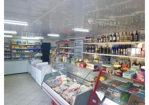 Действующий продуктовый магазин в Заславле