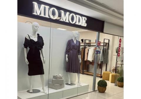 Действующий бутик женской одежды в центре Бреста