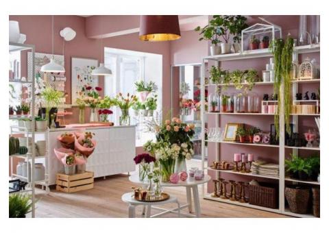 Салон цветов в шикарном месте - рядом метро пл. Победы