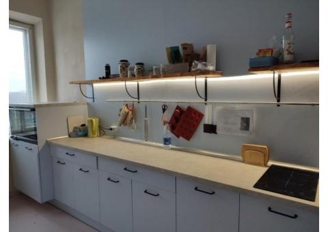 Продажа студии "Creme" по производству кондитерских изделий