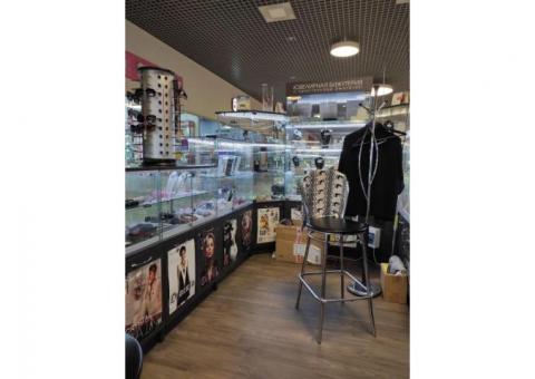 Островок ювелирной бижутерии с кристаллами "Swarovski"