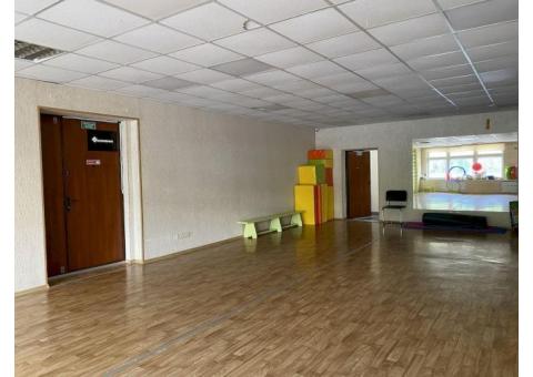 Спортивный комплекс с тренажёрными залами и кафе