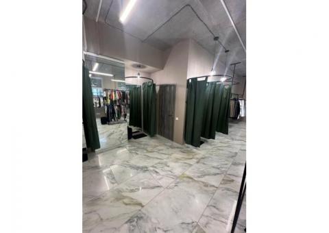 Магазин одежды с высоким потенциалом