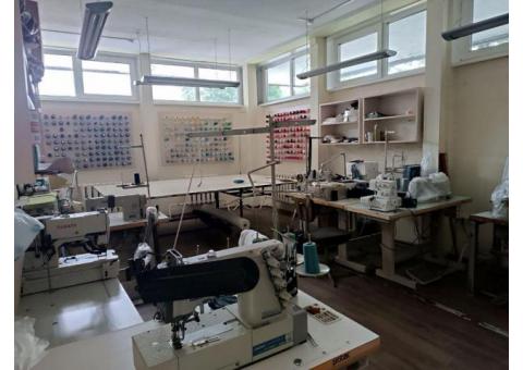 Парикмахерская и мастерская по ремонту одежды в одной локации