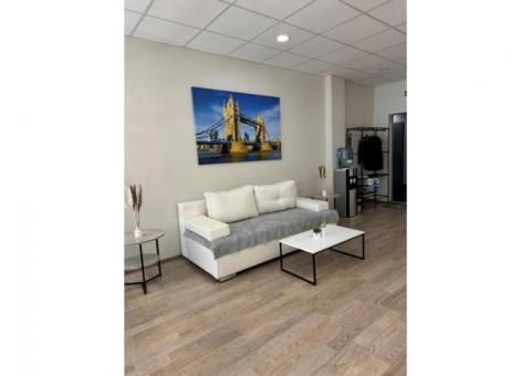 Две школы английского языка с готовой инфраструктурой