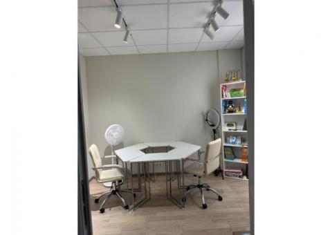 Две школы английского языка с готовой инфраструктурой