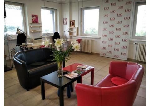 Уютная парикмахерская в 3 остановках от метро