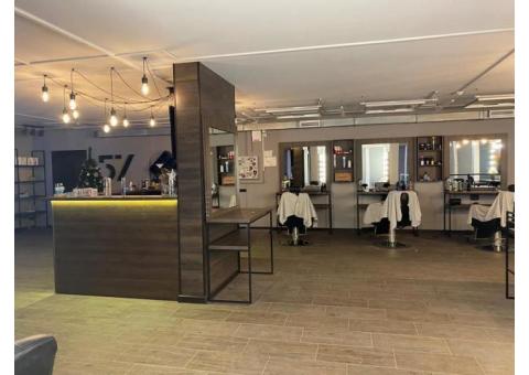 Барбершоп и студия в одном пространстве