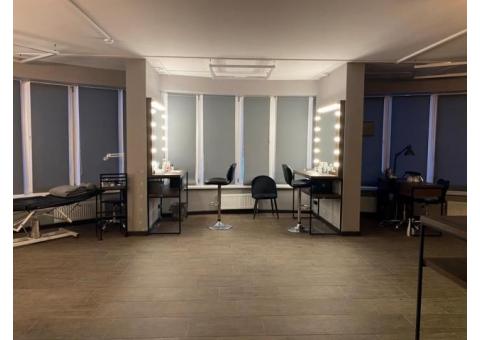 Барбершоп и студия в одном пространстве