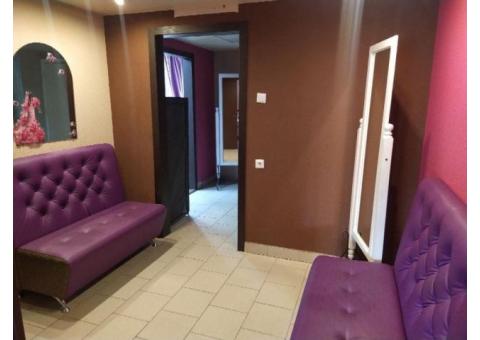 Парикмахерская без юр.лица рядом с метро Михалово