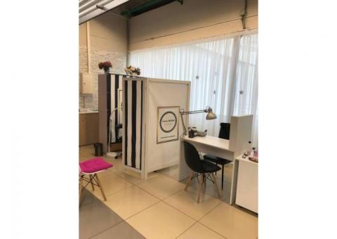 Студия красоты в торговом центре Аутлето