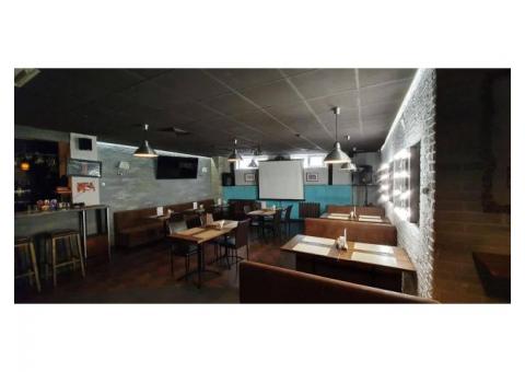 Кафе-бар с отдельным входом в здании БЦ