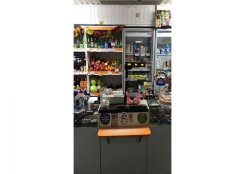 Продуктовый магазин в спальном районе