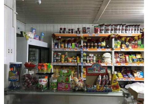 Продуктовый магазин в спальном районе