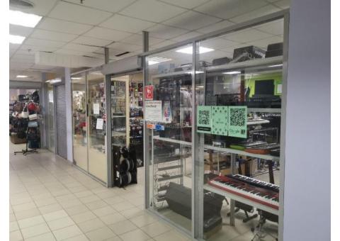 Два торговых объекта в собственности в ТЦ