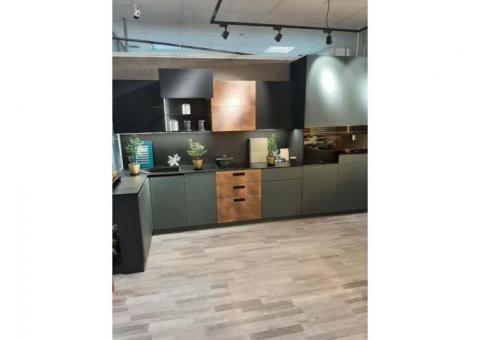 Мебельный салон в ТЦ