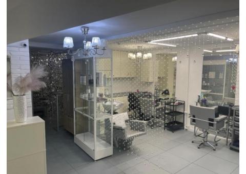 Салон красоты вместе с фирмой на Машерова