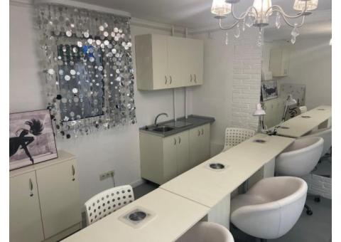 Салон красоты вместе с фирмой на Машерова