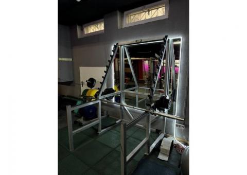 Тренажерный зал в районе Лошицы