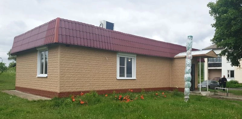 Здание продуктового магазина
