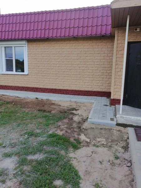 Здание продуктового магазина