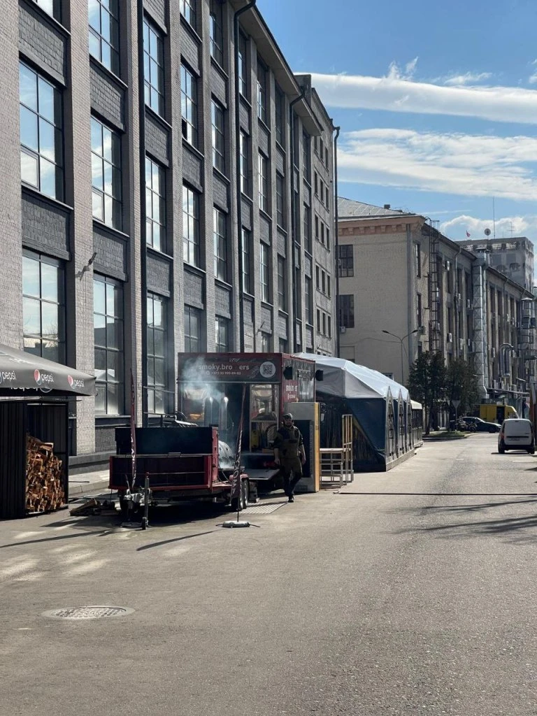 Готовый фудтрак на базе Mercedes-Benz Atego