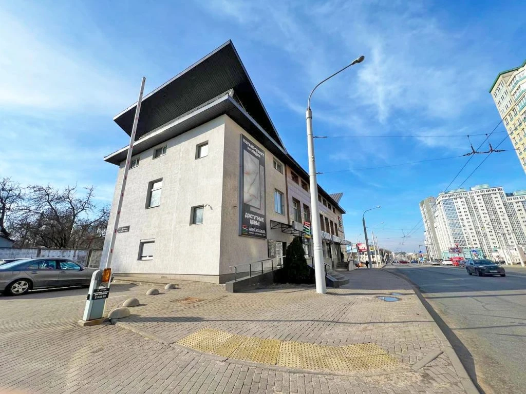 Два административных здания в центре Минска
